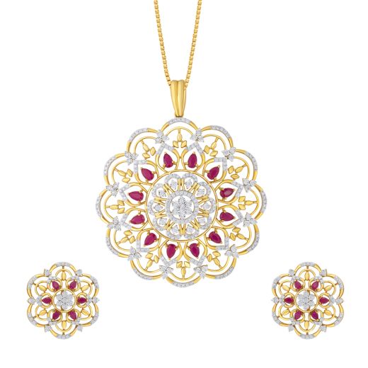 Stylish Diamond and Yellow Gold Jewellery Set