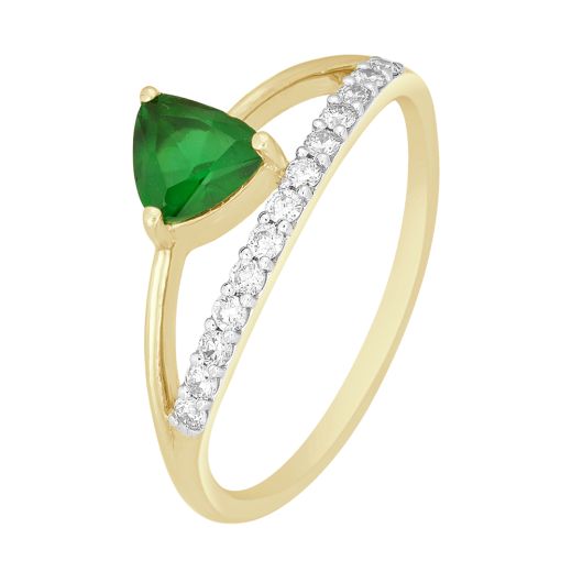 Green Gemstones Classy Gold Ring