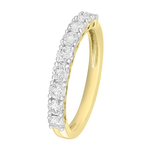 Exquisite Diamond Finger Ring in Yellow Gold