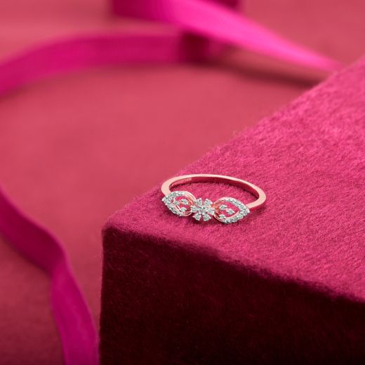 Floral Design Diamond Finger Ring