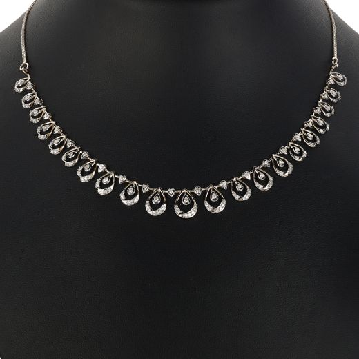 Gleaming Drop Design Diamond Necklace