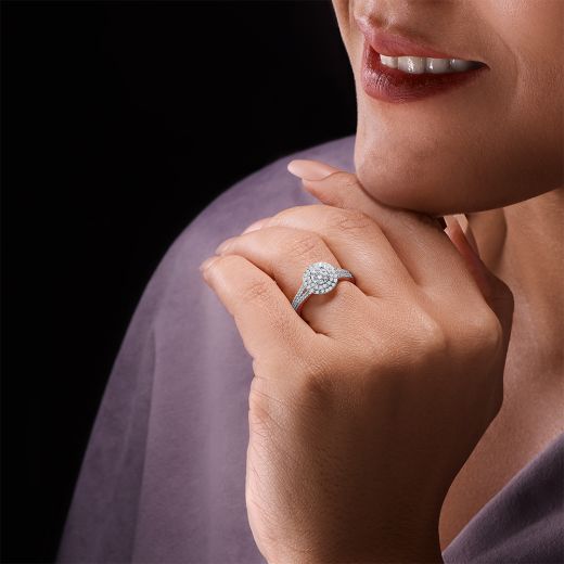 Radiant Diamond Solitaire Finger Ring
