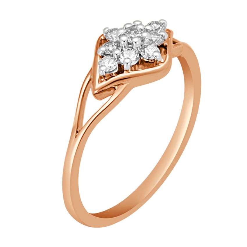 Charming Gold Finger Ring with Diamonds